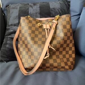 Designer Brown Checkered Bucket Bag with pink lining and interior